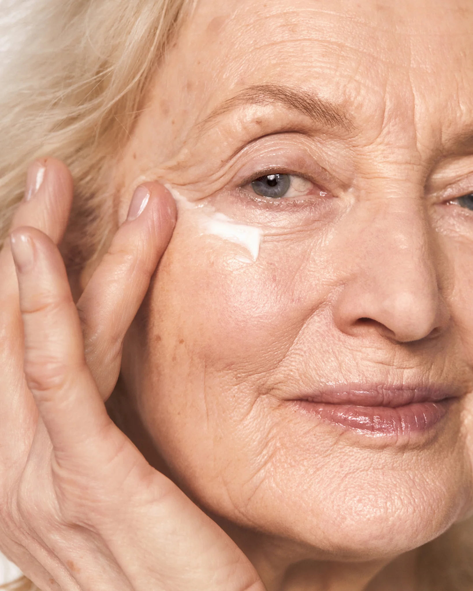 Contour Wrinkle Eye Cream - Image 3