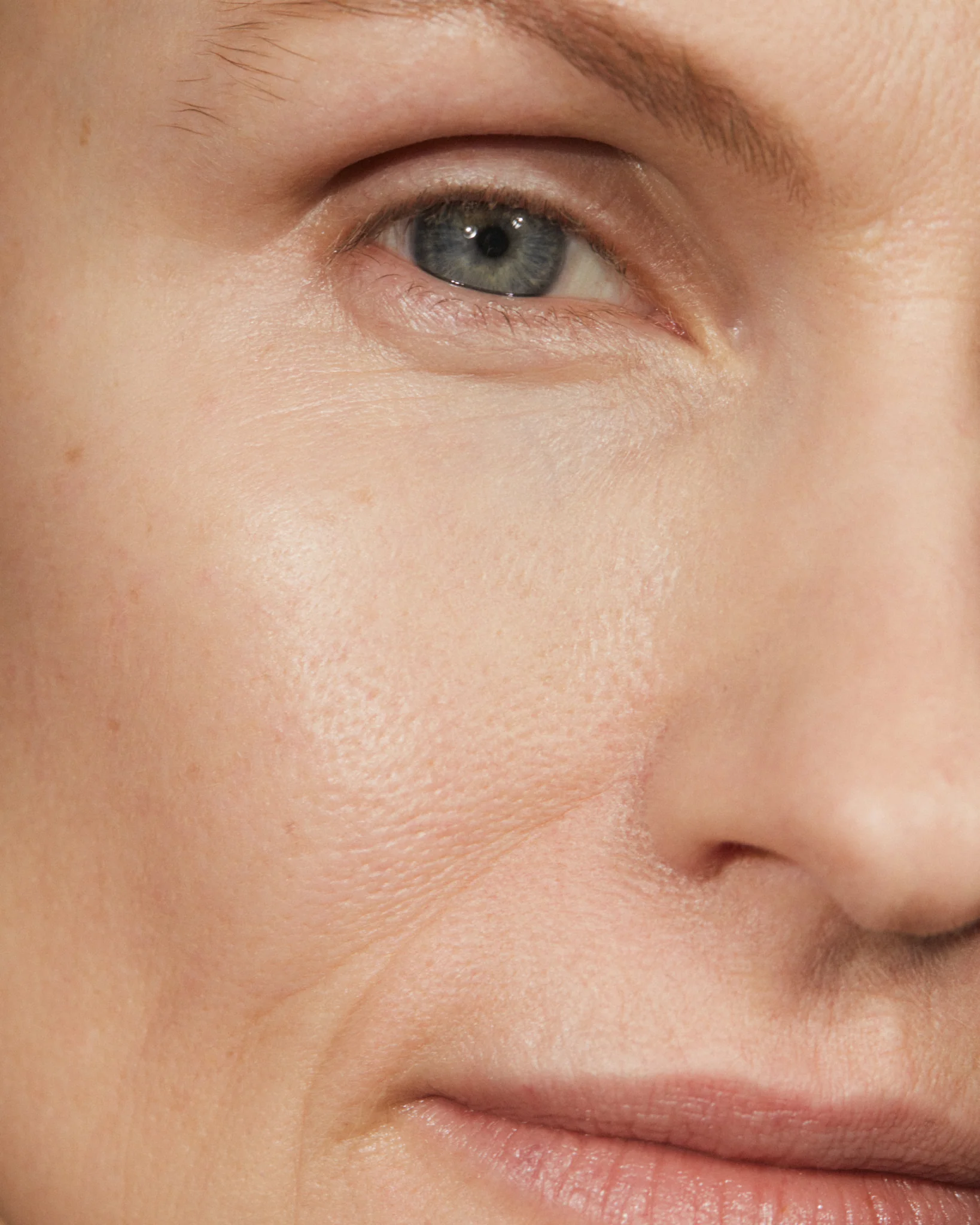 Soft Silk Mineral Powder - Image 20