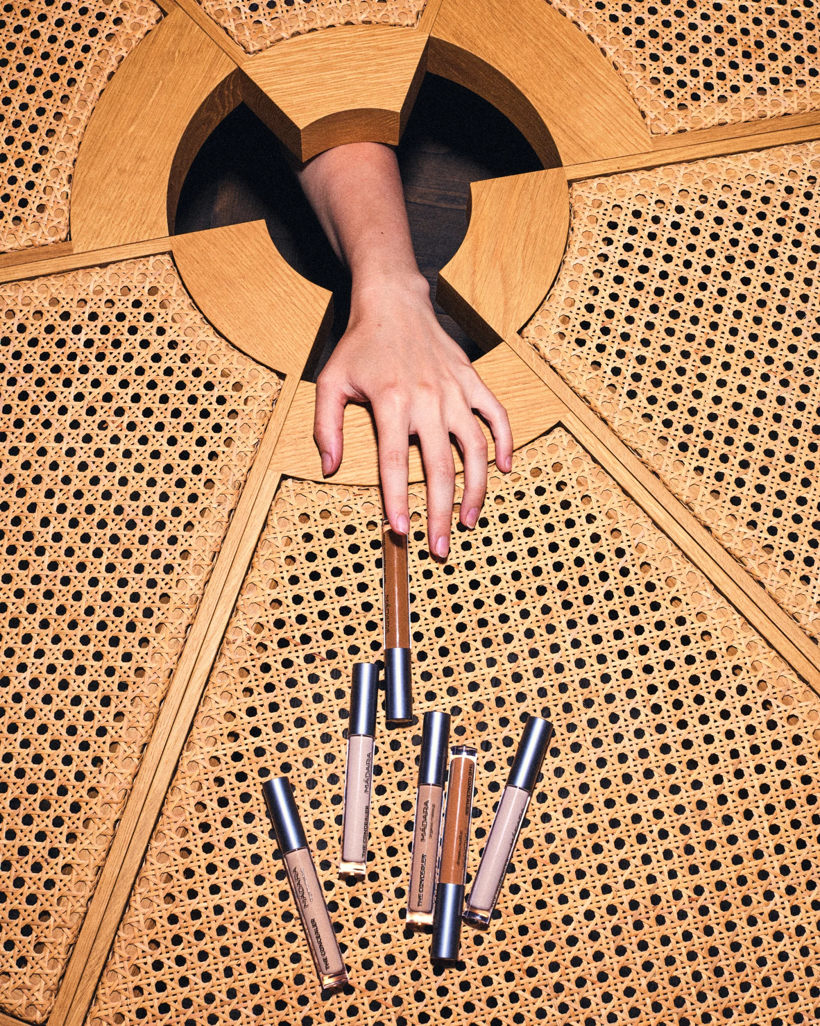 Luminous Perfecting Concealer - Image 11