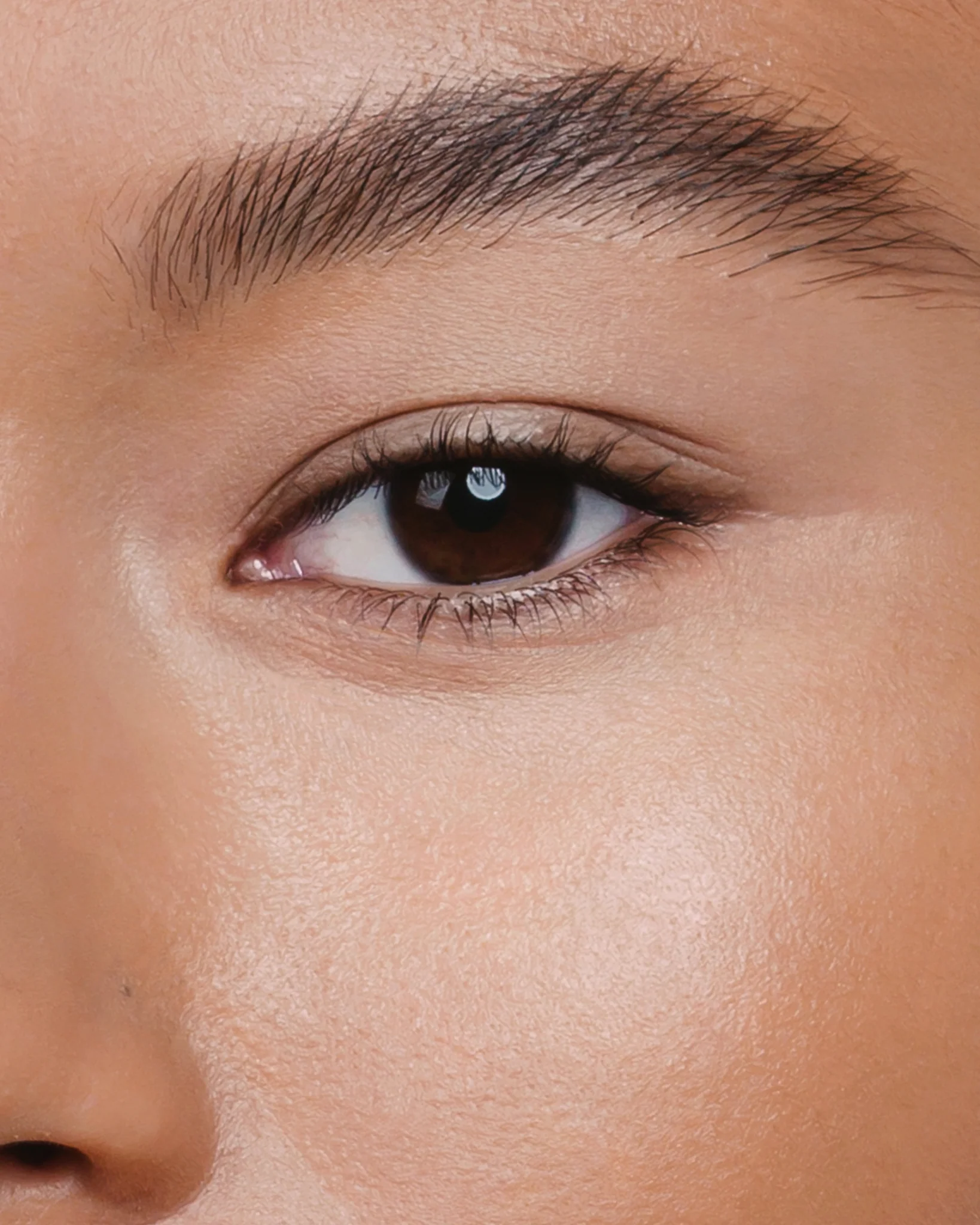 Luminous Perfecting Concealer - Image 33
