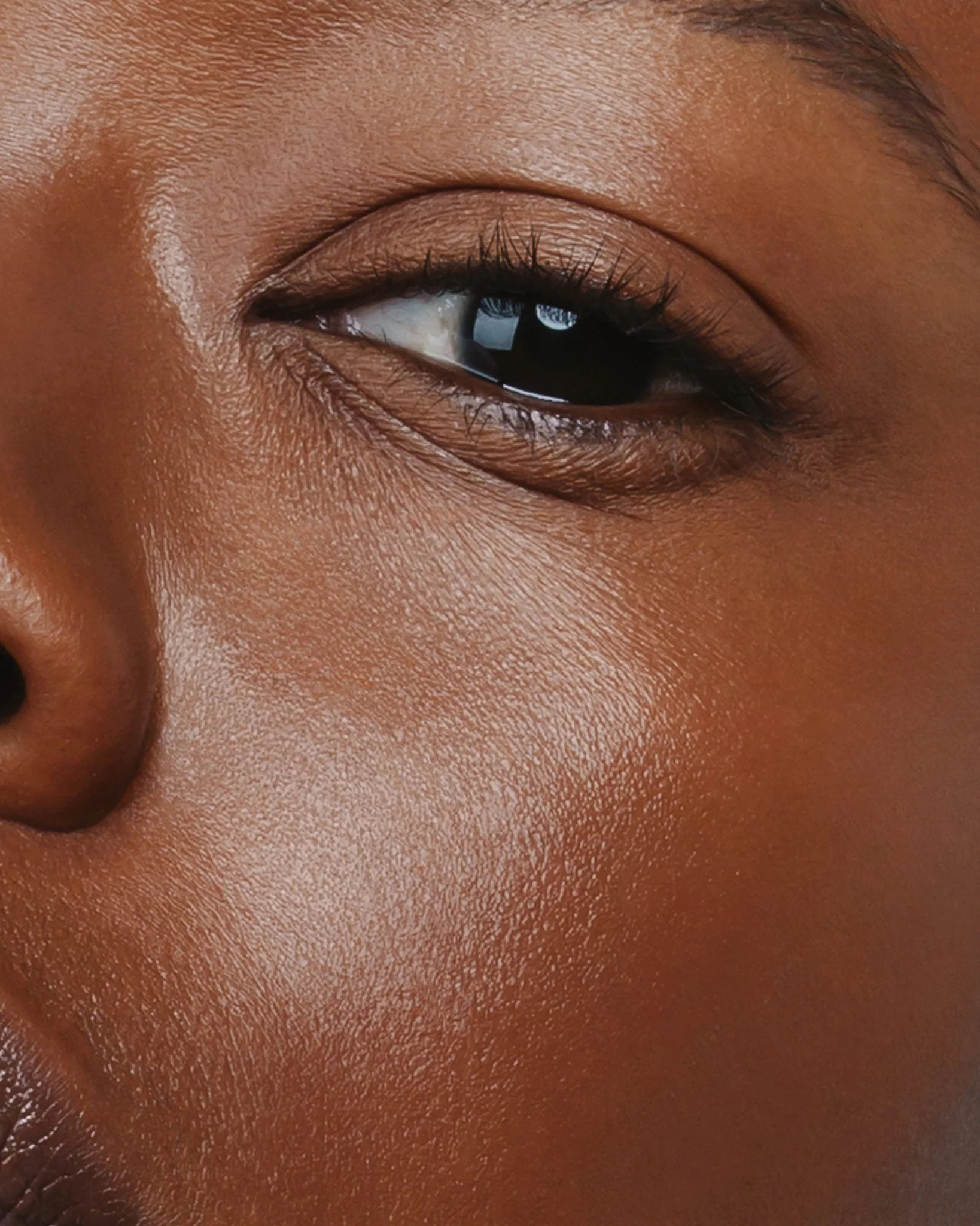 Luminous Perfecting Concealer - Image 9