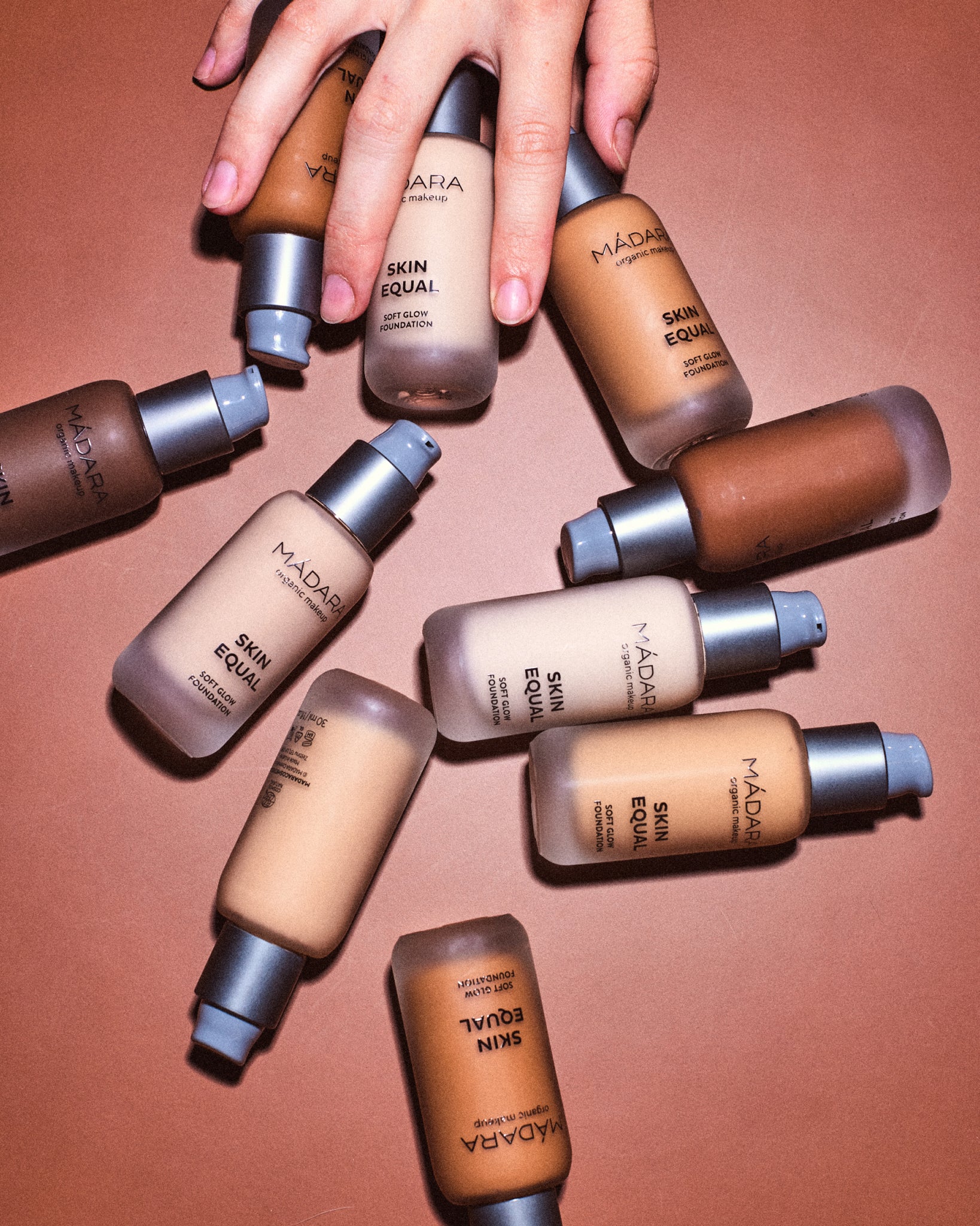 Soft Glow Foundation SPF20 - Image 46