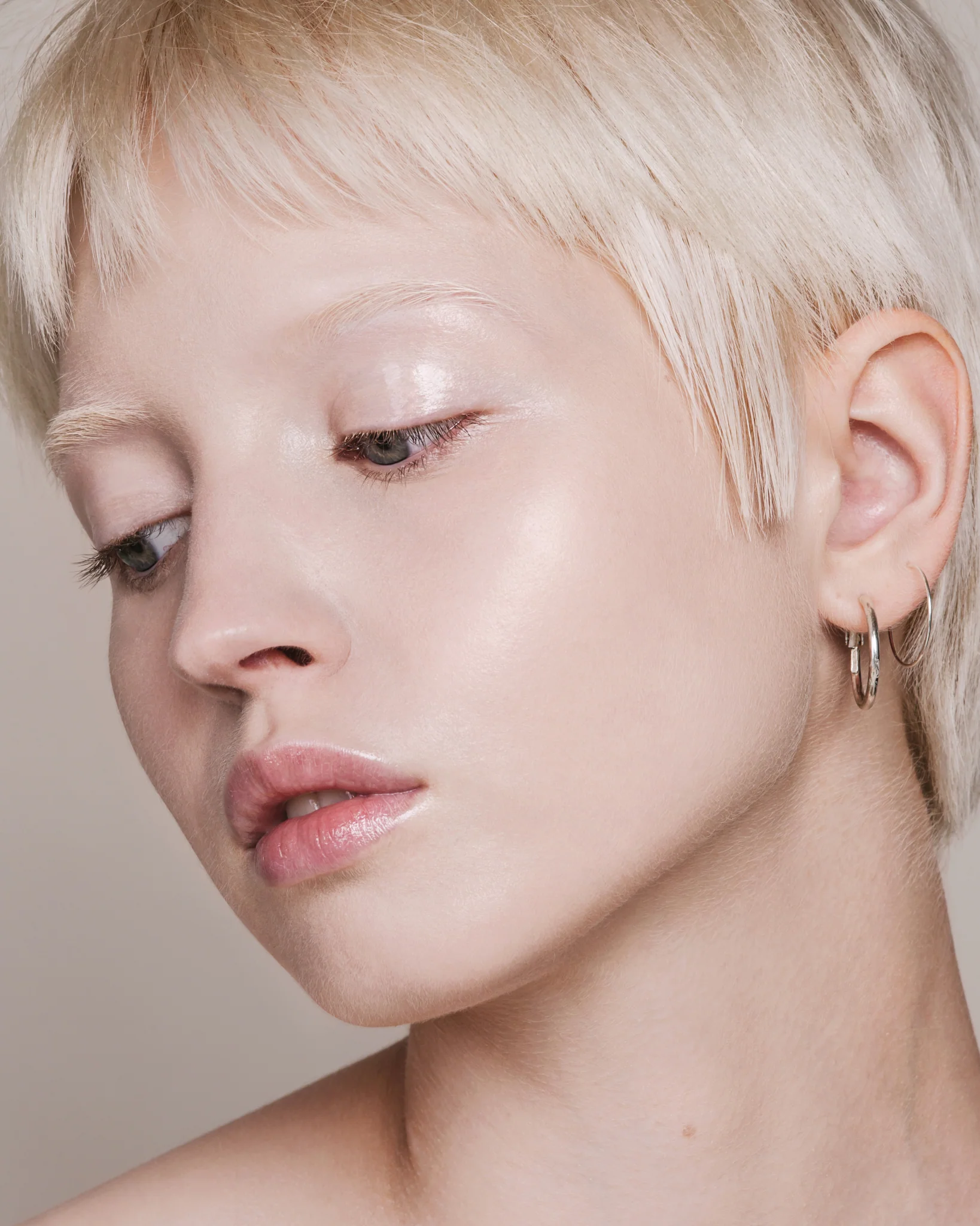 Soft Glow Foundation SPF20 - Image 67