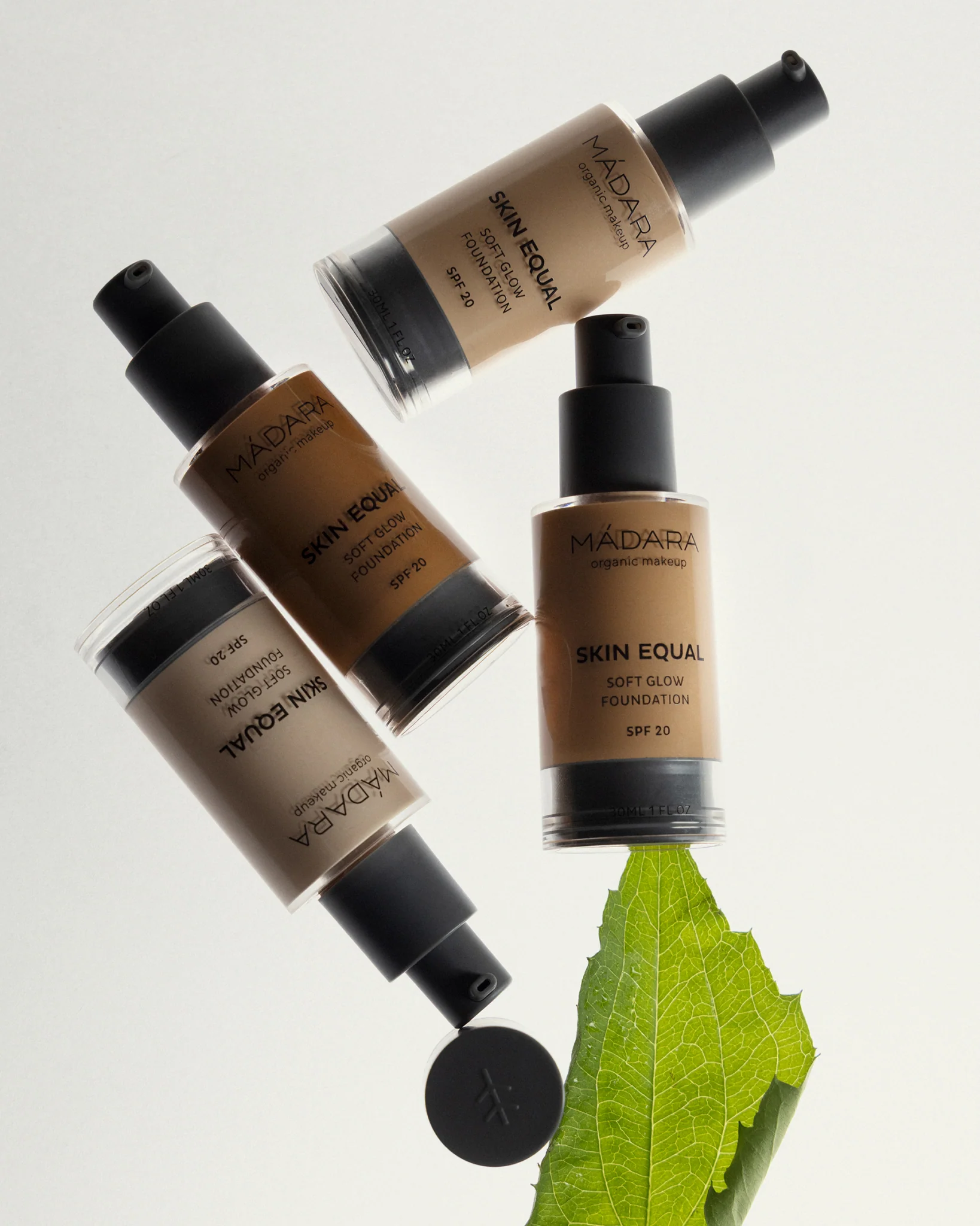 Soft Glow Foundation SPF20 - Image 73