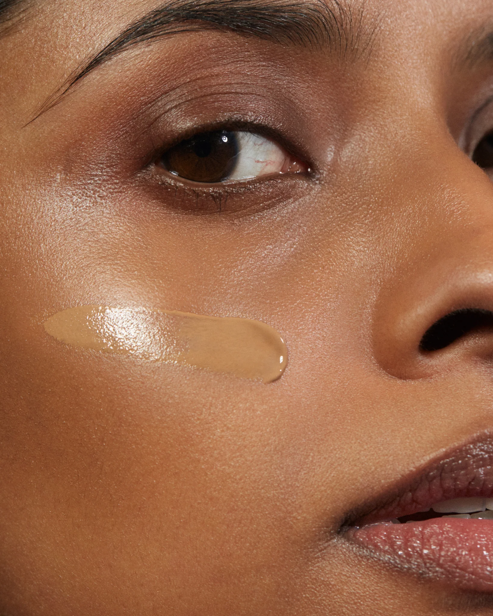 Semi-Matte Peptide Foundation - Image 57