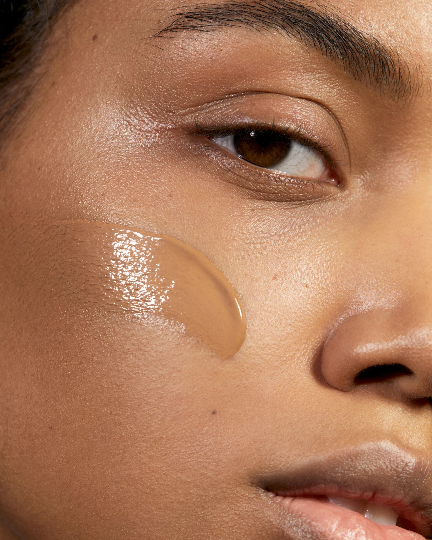 Semi-Matte Peptide Foundation - Image 69