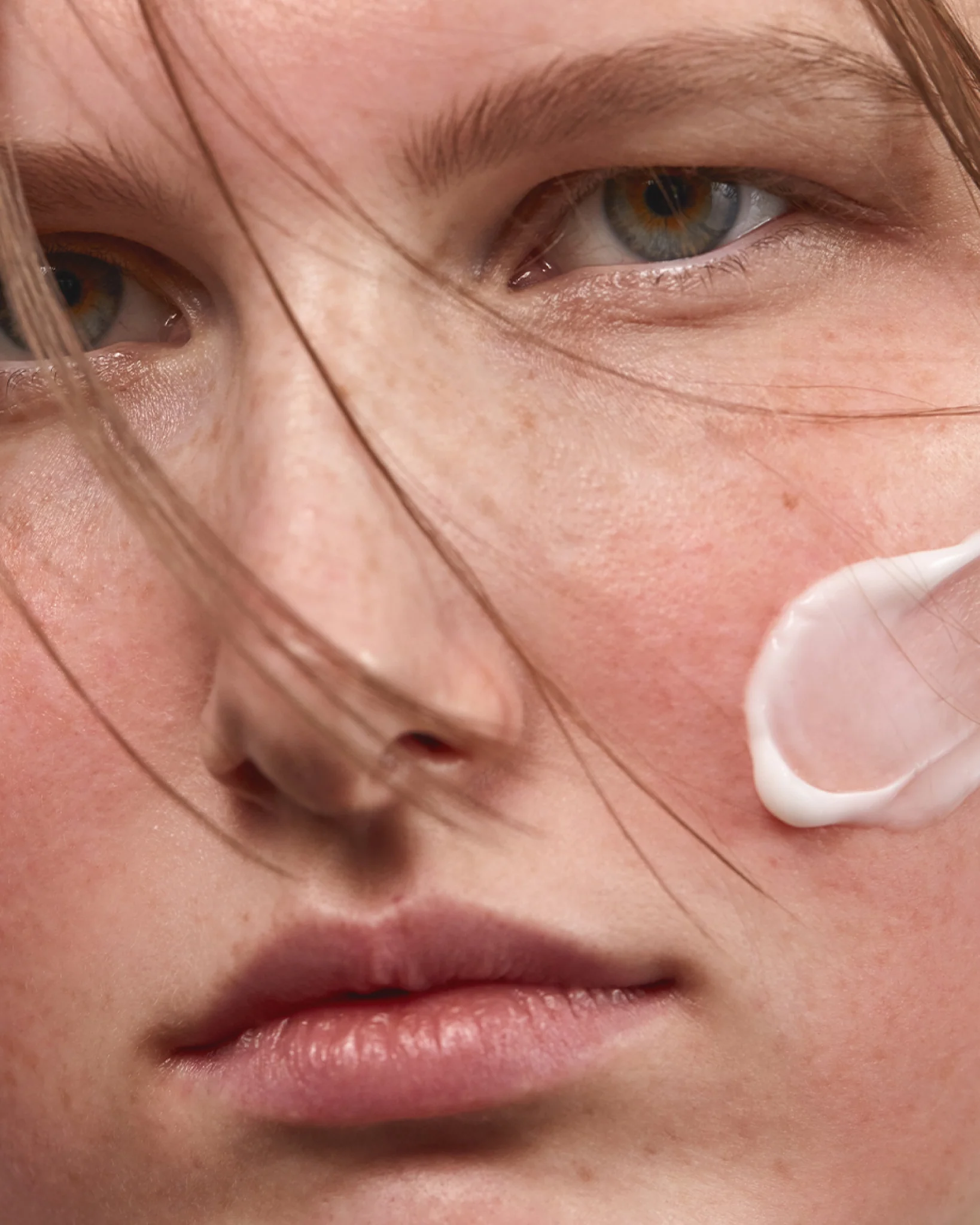 Sensitive Moisturiser - Image 3